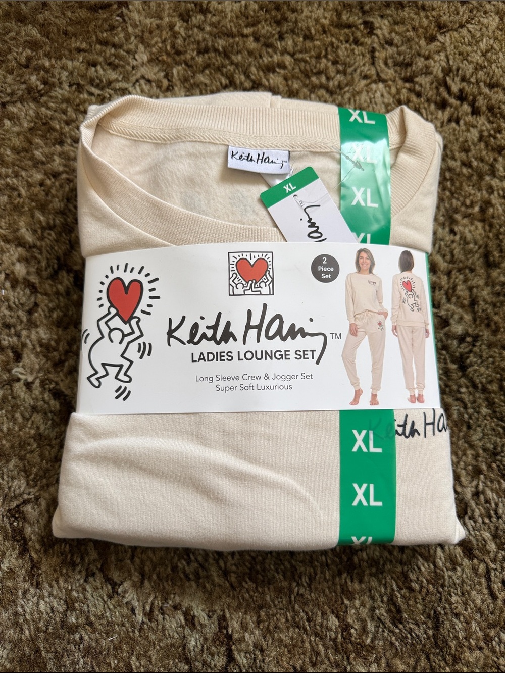 NWT Cream Keith Haring Women's Lounge Set. Long Sleeve Crew & Jogger. XL.